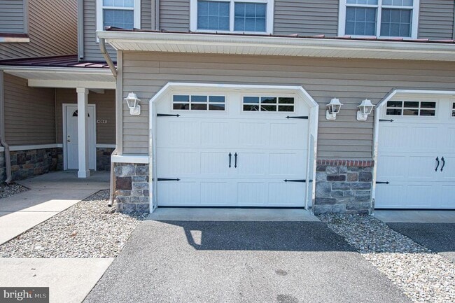 Foto del edificio - 420 Parkview Ct