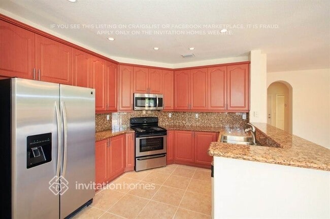 Building Photo - 15477 SW 41st Terrace