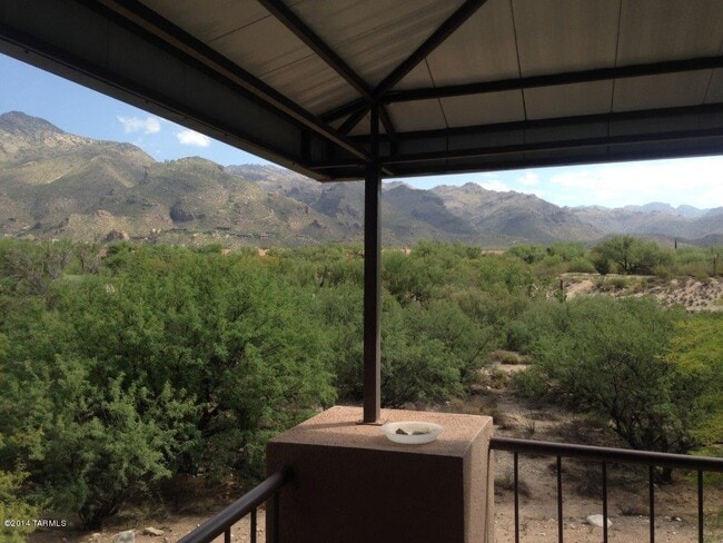 Building Photo - 5800 N Kolb Rd