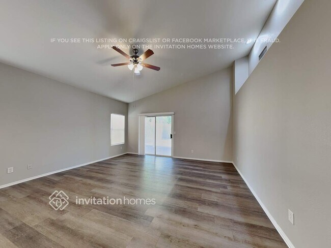 Foto del edificio - 17609 N 14th St