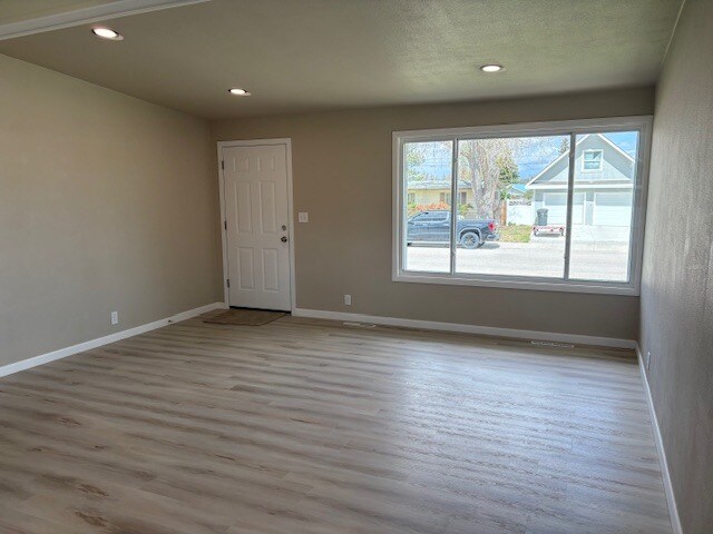 Foto del edificio - 2945 Windsor Pl
