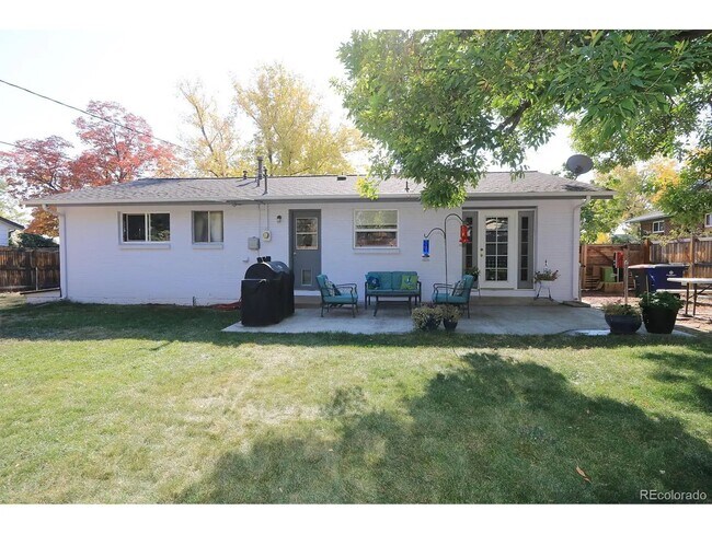 Building Photo - 6181 W Alder Ave