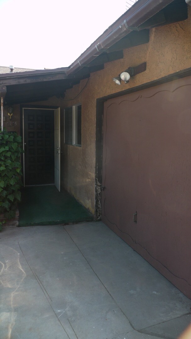 Foto del edificio - Beautifully Renovated 3-Bedroom Residence in San Bernardino