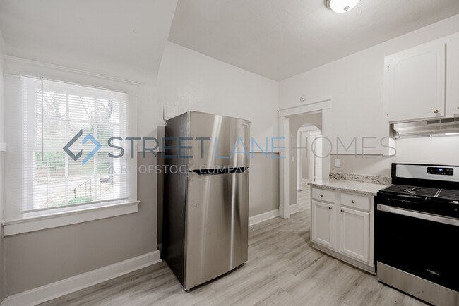 Foto del edificio - Charming 4 Bedroom in Montgomery!