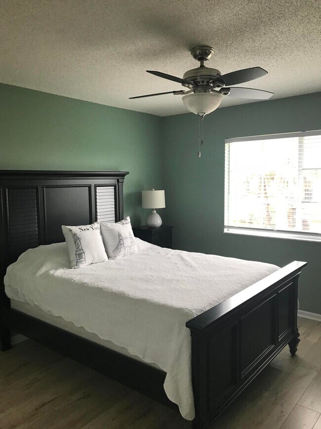 Foto del edificio - 3721 NW Mediterranean Ln