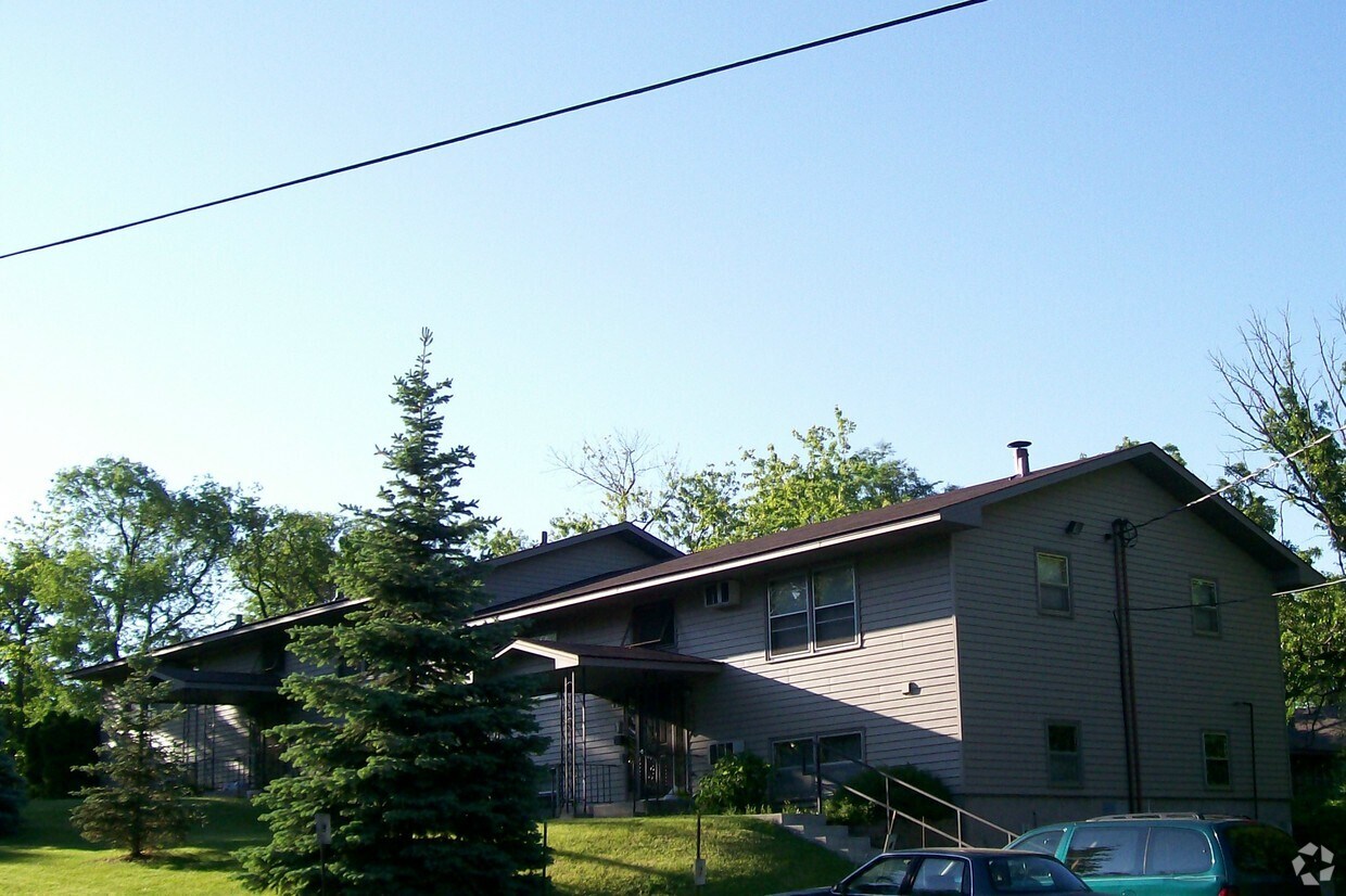 236 Madison St, Anoka, MN 55303 Apartments in Anoka, MN