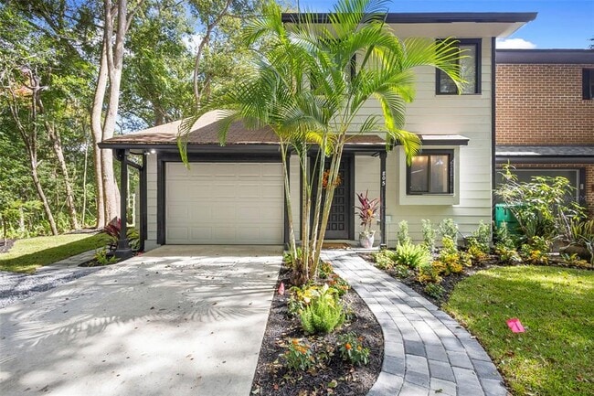 Building Photo - 805 N Clake Ave