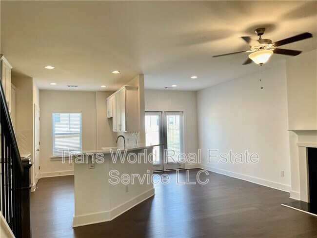 Foto del edificio - 159 Auburn Run Ln