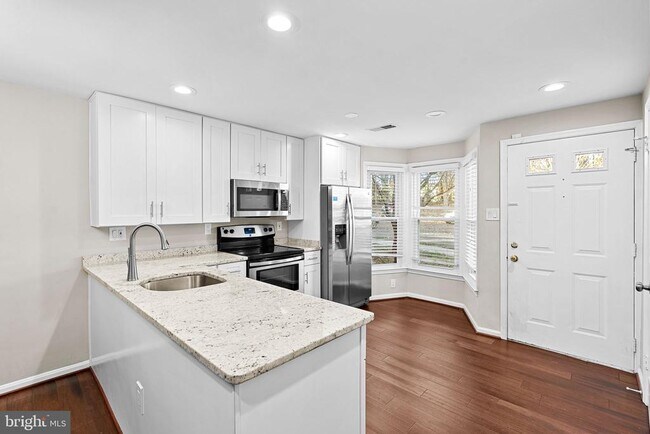 Foto del edificio - 2110 Whisperwood Glen Ln