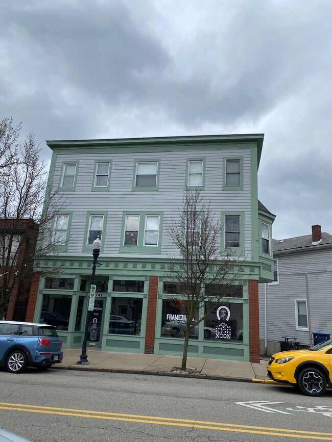 6739 Reynolds St Unit 2, Pittsburgh, PA 15206 Apartments Pittsburgh