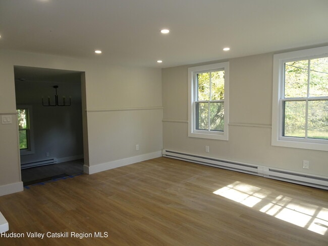 Building Photo - 167 NY-23