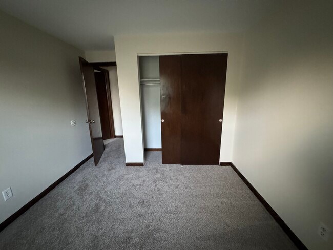 Foto del edificio - 3656 Sowles Rd