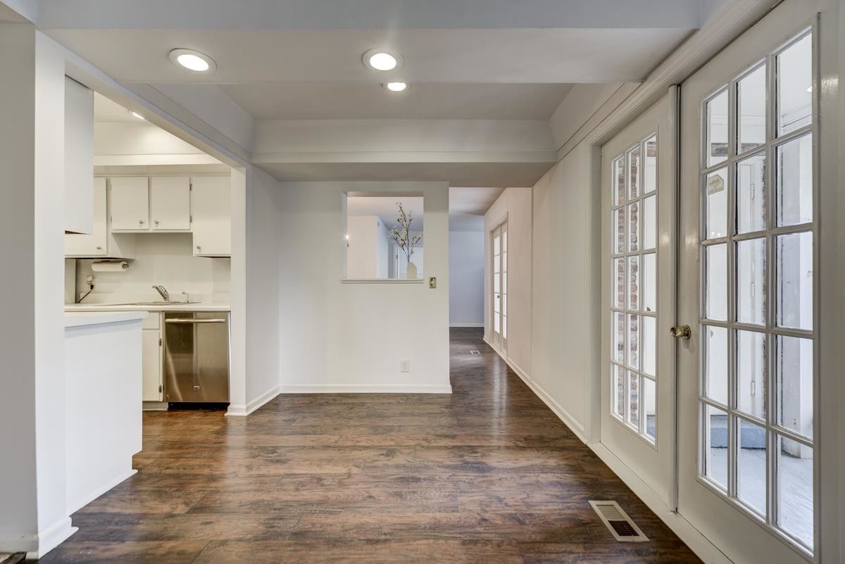 5025 Hillsboro Pike, Nashville, TN 37215 Condo for Rent in Nashville, TN