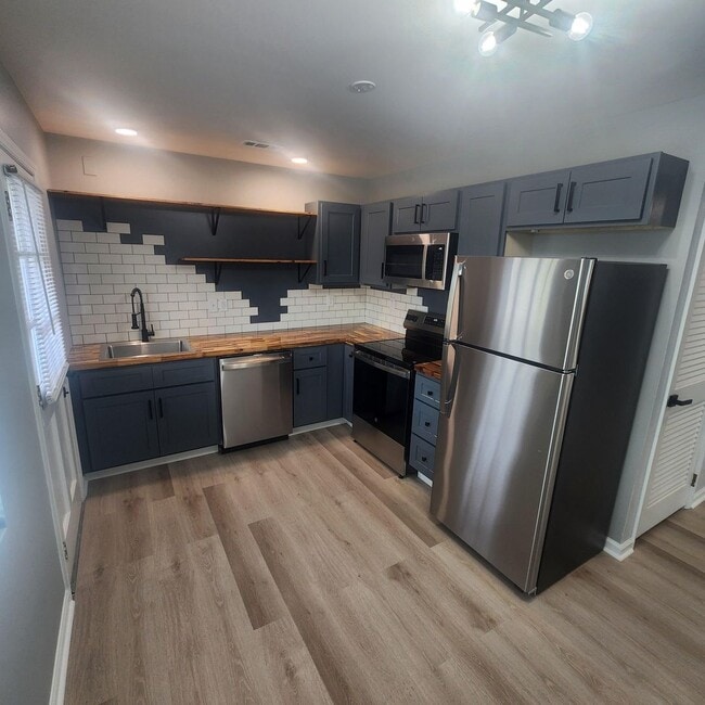 Photo - 108 Lindsay St Apartment