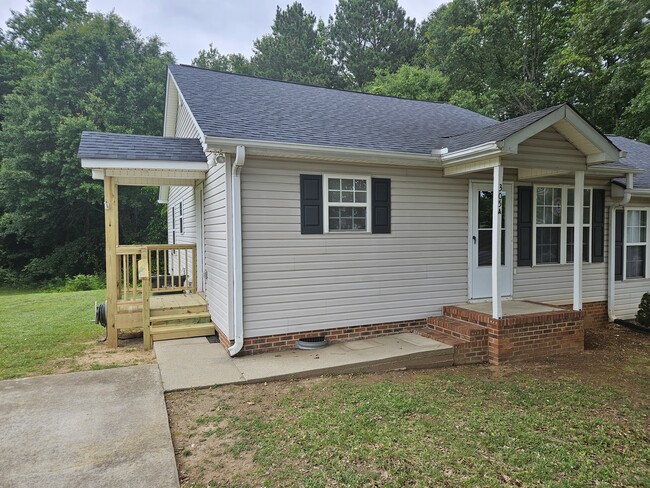 New deck stoop - 305 Pope Field Rd #A