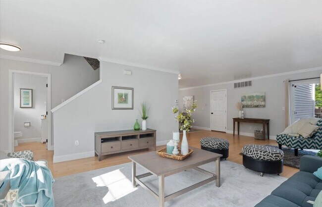 Foto del edificio - Welcome to this beautiful 3-bedroom, 2.5-b...