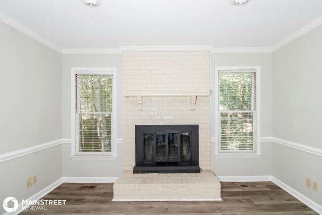 Building Photo - 1607 WHITES MILL RD, HIGH POINT, NC 27265
