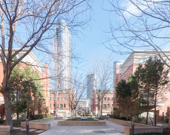 Foto del edificio - 501 N Clinton St