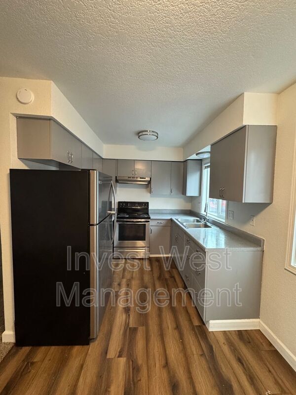 Foto del edificio - 1965-1933 33rd Ave