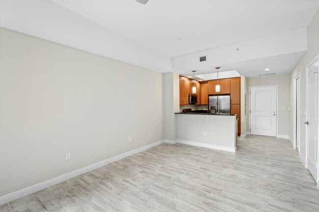 Foto del edificio - 701 S Olive Ave