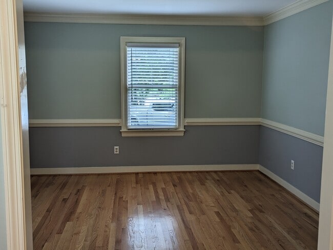 Building Photo - 8296 Briarthorn Ct