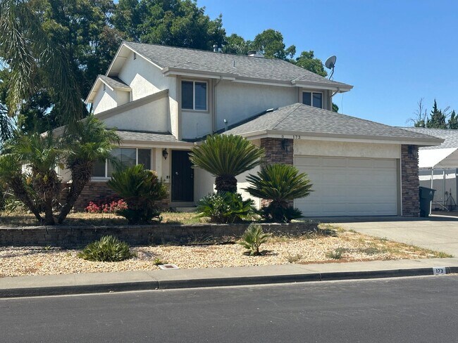 Foto del edificio - 4 Bedrom 2.5 baths Beauty