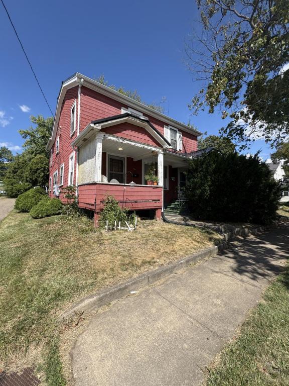 Building Photo - 744 E 3rd St