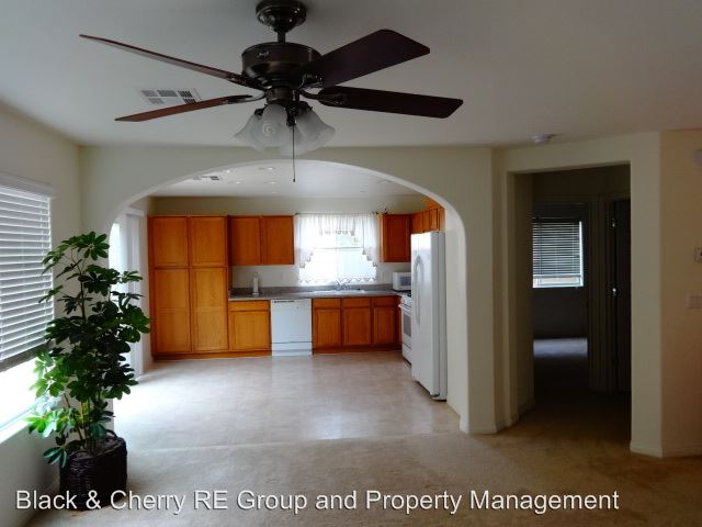 Building Photo - 9008 Iron Cactus Ave