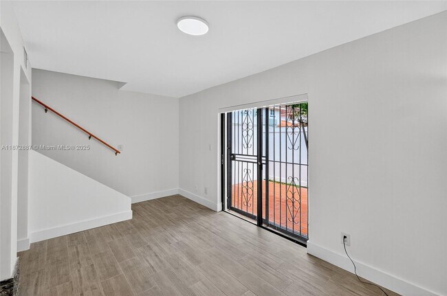 Building Photo - 6667 Miller Dr
