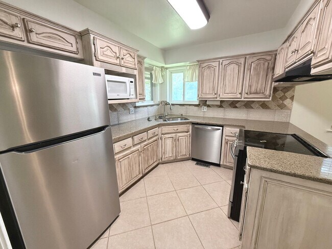 Building Photo - 3724 NW 64th St