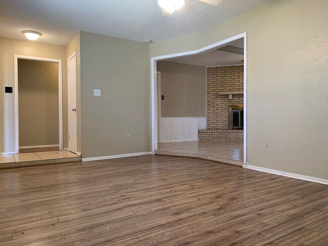 Foto del edificio - North West Lubbock Home Located In Establi...