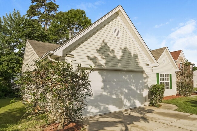 Building Photo - 7033 Indian Ridge Ln