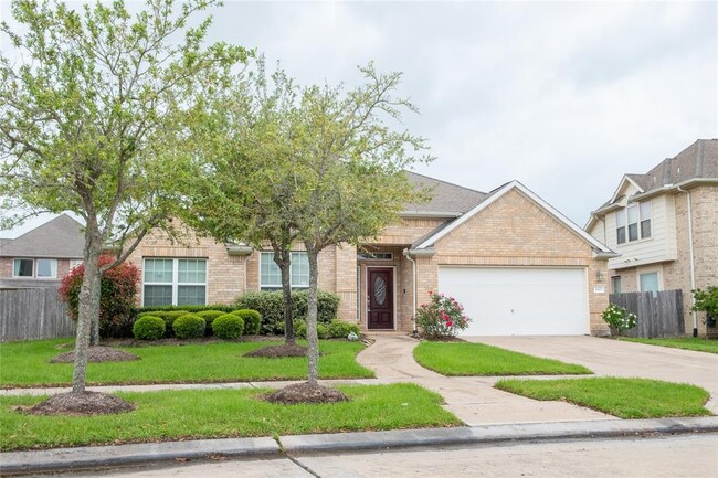 Building Photo - 5410 Valley Country Ln