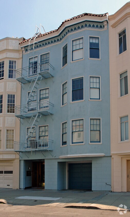 Primary Photo - 3420 Pierce St