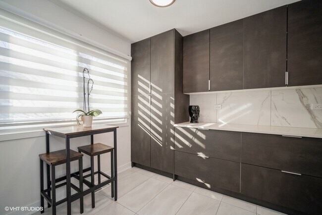 Foto del edificio - 1648 Tahoe Cir Dr