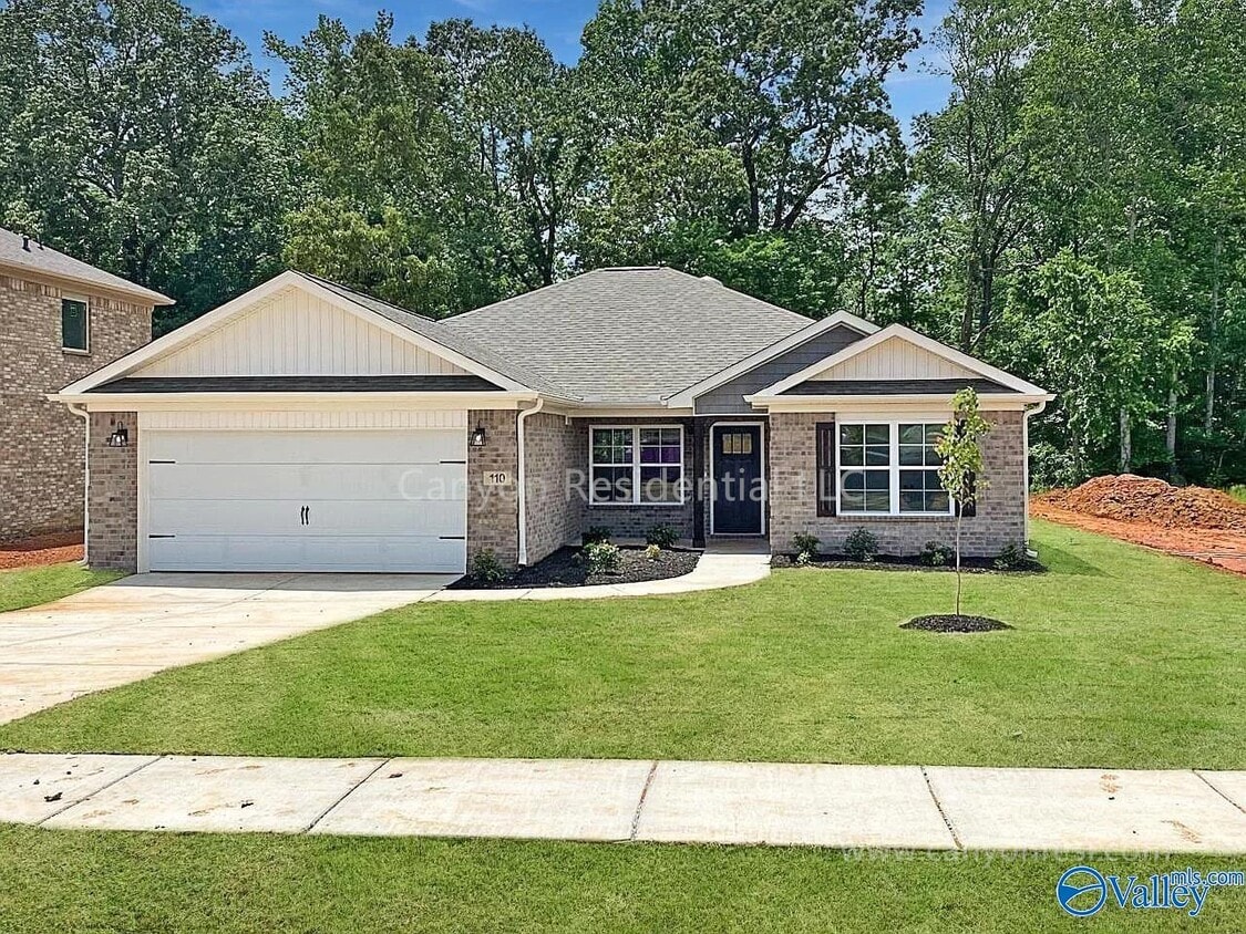 110 Gulf Hills Ave, Toney, AL 35773 House Rental in Toney, AL