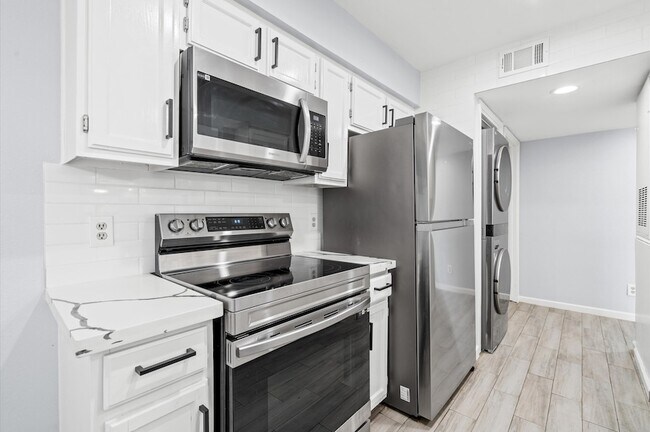 Foto del edificio - 14600 Fonmeadow Dr