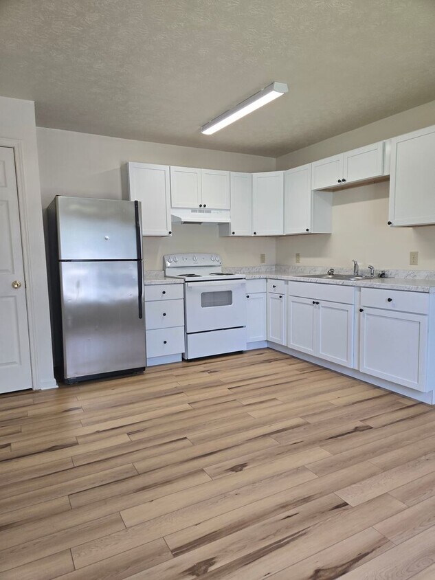 Foto principal - 2 bedroom/2 bath duplex in Mt Sterling
