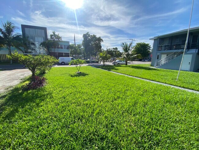 Foto del edificio - 112 Lake Ave