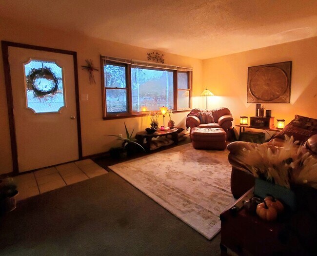 Foto del edificio - Adrian/Navarre Duplexes