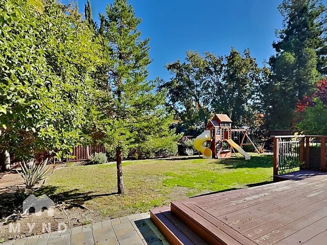 Foto del edificio - 990 Tera Ct