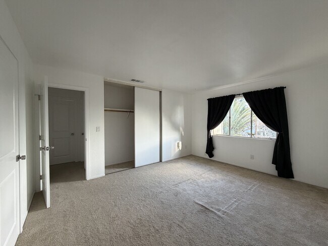 Foto del edificio - 3641 Clayton Rd