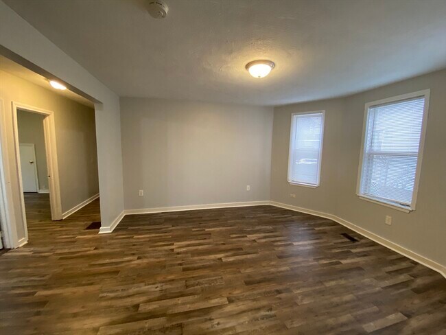 Building Photo - 42 Greenwood St