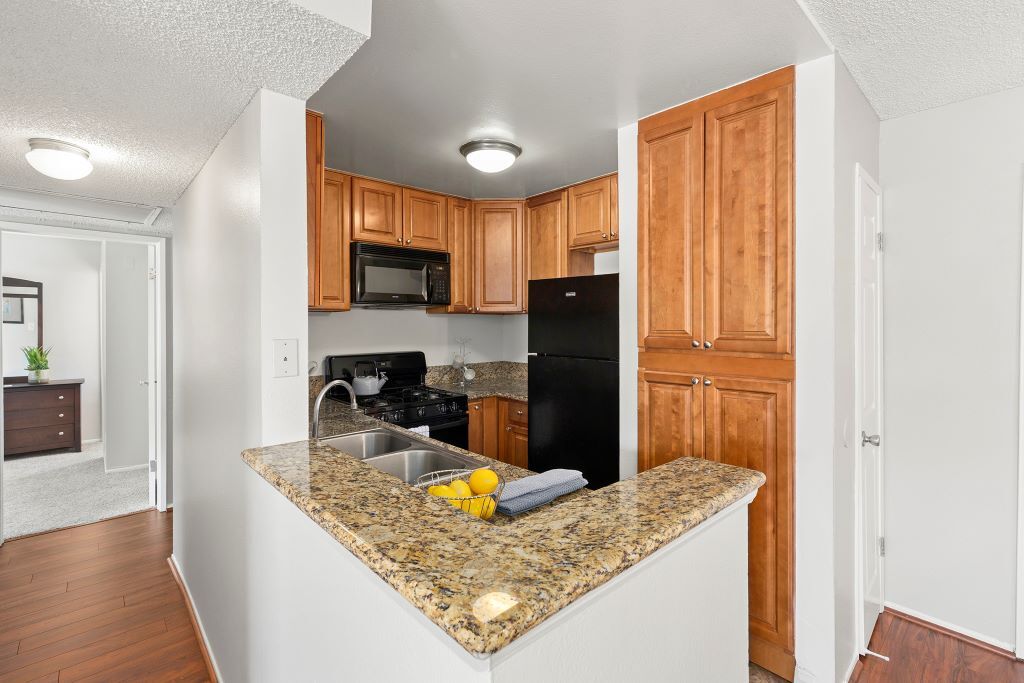 15 Apartments for Rent in Los Angeles, CA Westside Rentals