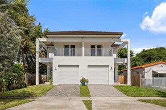 Building Photo - 2784 SW 34th Ave