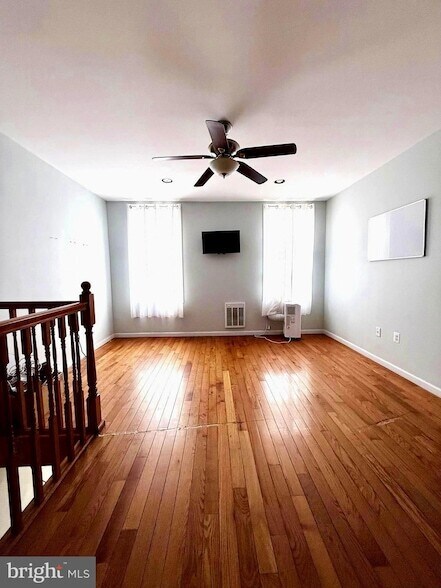 Photo - 3334 N Front St Townhome