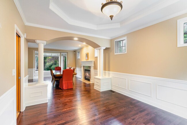 Foto del edificio - 4 Bed / 3 Ba Woodinville Home