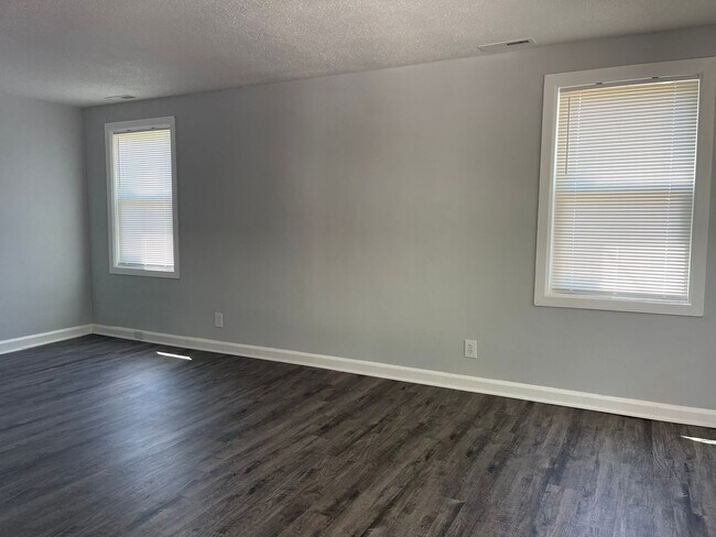 Building Photo - 1146 Raynor St