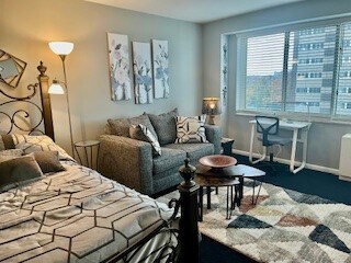 Foto principal - 12520 Edgewater Dr