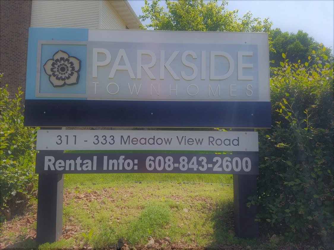 713 S Blue Mounds St Unit N/A, Mount Horeb, WI 53572 Apartment for